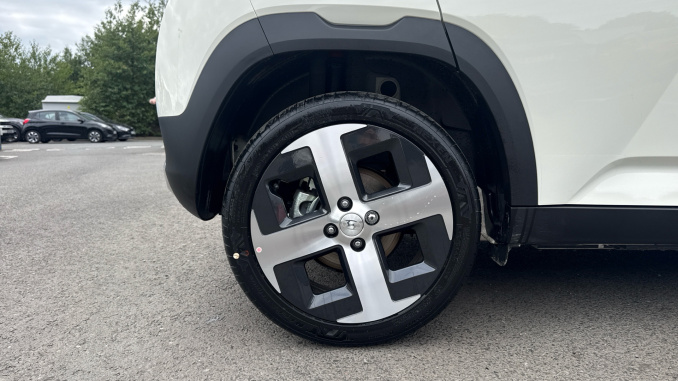 Hyundai INSTER 85kW 02 49kWh 5dr Auto Electric Hatchback - Image 7